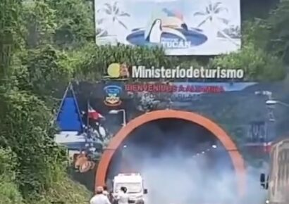 Se incendio ambulancia del 9-1-1 mientras respondía a accidente en Puerto Plata