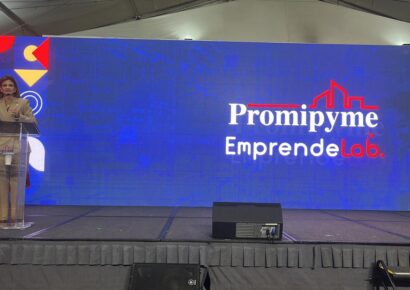 Vicepresidenta Raquel Peña da apertura al evento innovador Emprendelab de Promipyme