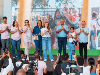 Alcaldía del Distrito Nacional recolecta más de siete millones de botellas plásticas en primera edición de Plásticos por Escolares