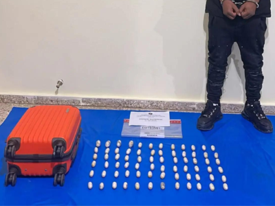 Detienen  a nigeriano en aeropuerto de Punta Cana con 72 bolsitas de cocaína en el estómago