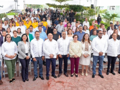 Inauguración de nuevos centros técnicos impulsa el desarrollo en la provincia Hermanas Mirabal