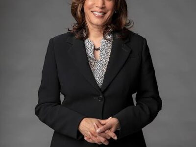 Kamala Harris promete un nuevo rumbo para EE.UU:  Incluir a un republicano en su gabinete de ganar presidencia