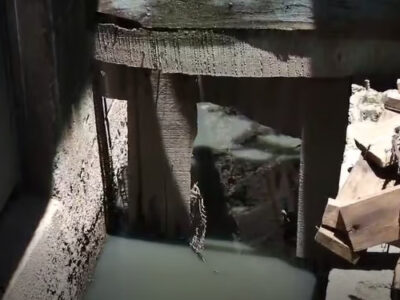 Vecinos de la Mina en Constanza exigen soluciones inmediatas por aguas negras