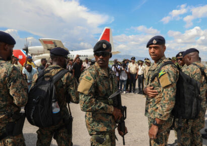 Llegan a Haití soldados de Jamaica y Belice