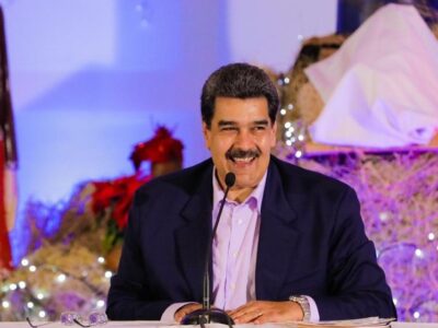 Maduro anuncia adelanto de la navidad en medio de crisis política: Será el 01 de octubre