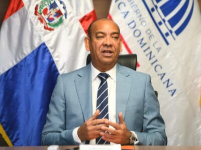 Ministro de Obras Públicas viaja a Panamá para explorar tecnología de asfalto modificado