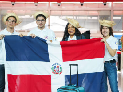 Cuatro estudiantes representan al país en la trigésima novena Olimpíada Iberoamericana de Matemáticas