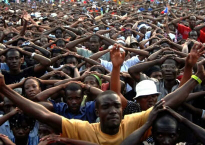 Haití ante la desesperanza: Haitianos dudan de la ayuda internacional para frenar la violencia de pandillas