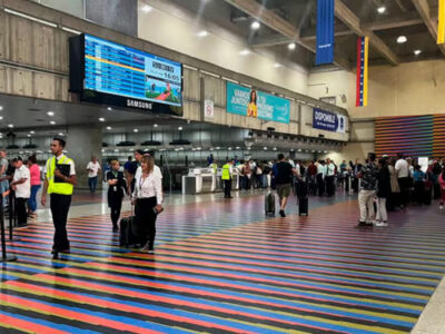 El gobierno de Venezuela extiende la prohibición de vuelos comerciales con República Dominicana, Perú y Panamá hasta el 30 de septiembre