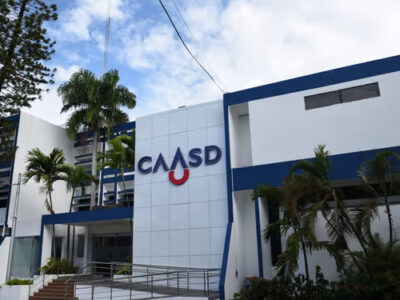 Solo el 28% de los residentes del Gran Santo Domingo paga por el agua potable, según el director de CAASD