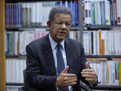 Leonel Fernández critica la gestión migratoria del gobierno de Abinader