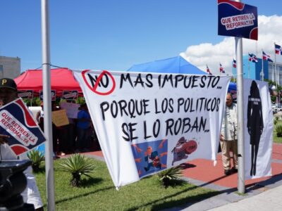 Varios sectores protestan por la reforma fiscal