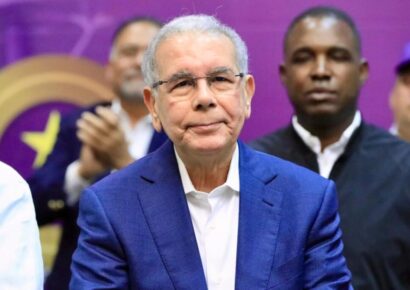 Danilo Medina gana la presidencia del PLD y Johnny Pujols es el nuevo secretario general