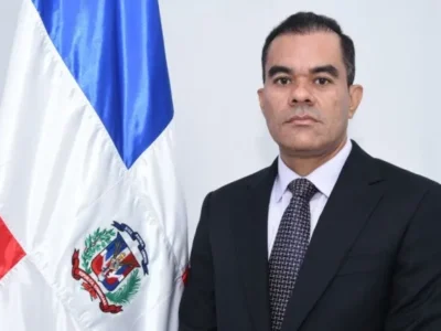 Abinader designa director general de Información y Defensa de los Afiliados