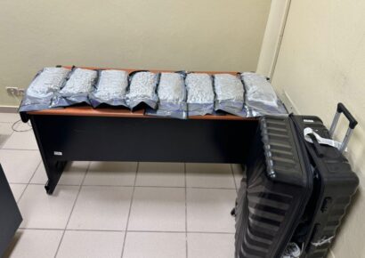 Apresan a una mujer e incautan ocho paquetes de marihuana en aeropuerto del Cibao