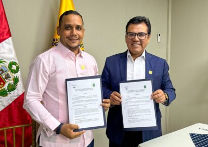 El alcalde de Monte Plata firma acuerdos de hermandad en Perú
