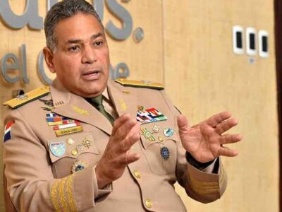 Exministro Rubén Sem comparece ante el MP por caso de corrupción y espionaje