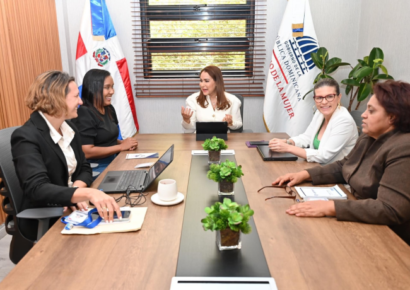 Gobernadora de Bahoruco se reúne con ministra de la Mujer para promover la equidad de género