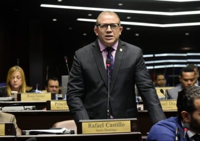 La Fuerza del Pueblo piden al presidente Abinader que destituya equipo económico