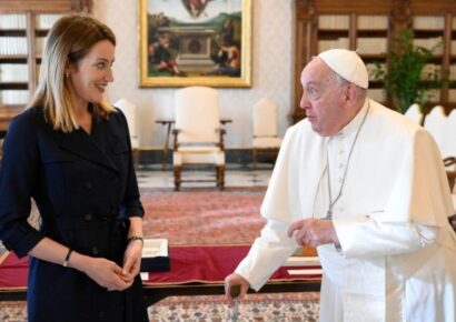 El Papa Francisco recibe a la presidenta del parlamento europeo en el vaticano