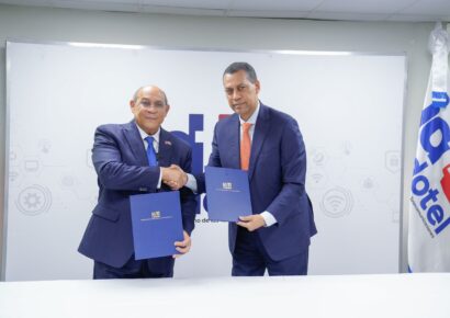 Indotel e Infotep lanzan iniciativa de alfabetización digital para fuerzas policiales