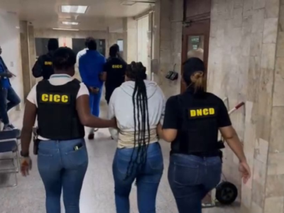 Arrestan cuatro franceses viajarían juntos en un mismo vuelo con estómago lleno de presuntas drogas