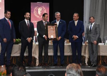 Luis Manuel Brache recibe la Medalla de Honor al Mérito 2023