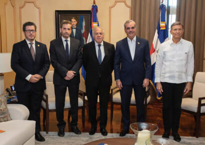 Abinader recibe a Luis Almagro, secretario general de la OEA