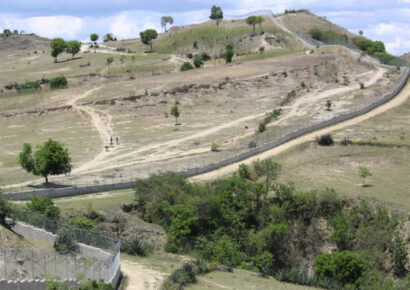 «Construcción de la verja perimetral: Primera etapa listo para noviembre, asegura ministro de Defensa