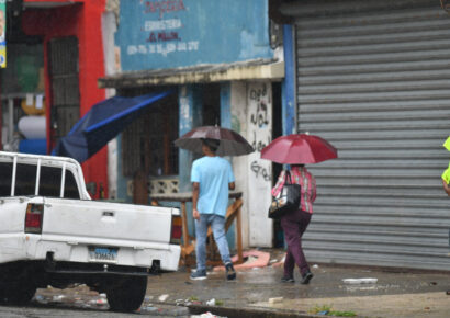 Pronostican aguacero para este sábado; mantienen 9 provincias en alerta amarilla