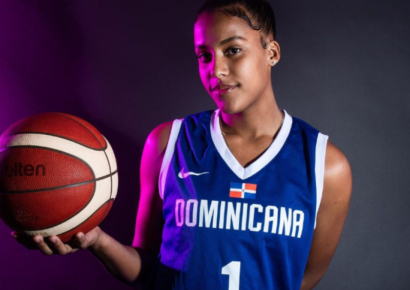 Ángela Jiménez, jugadora baloncestista, evoluciona favorablemente tras cirugía