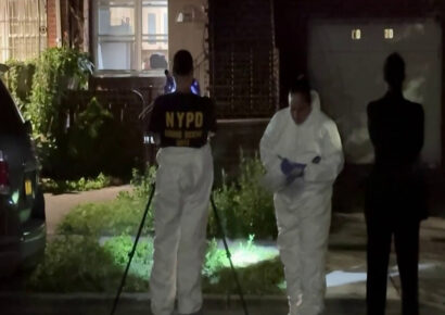Hombre y mujer de la tercera edad encontrados asesinados en brooklyn: Ambos con el cuello cortado