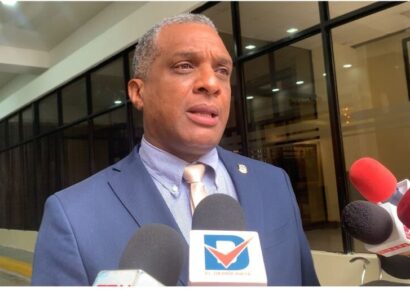 Diputado del FP anuncia proyecto para eliminar el «barrilito» de los senadores