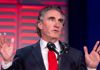 Trump nombra a Doug Burgum como nuevo Secretario de Interior en su Administración