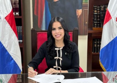 Heidy Musa denuncian descuido en la Autopista Duarte