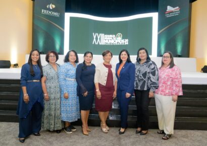 Alcaldesa Amparo Custodio Participa en Asamblea General de Fedomu y la LMD