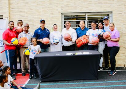 INEFI lleva alegría a estudiantes de la  Parroquia Nuestra Señora La Altagracia