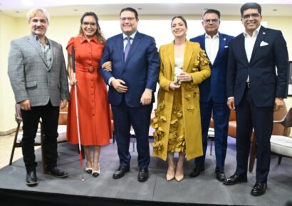 Gloria Reyes presenta su primer libro: «Actúa hoy»