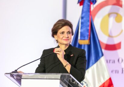 Raquel Peña destaca los 100 años de la Cámara Española como puente comercial entre España y RD