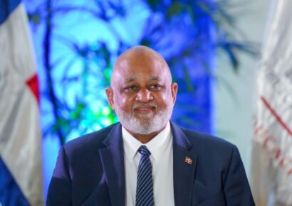 Roberto Fulcar propone utilizar clases virtuales desarrolladas en su gestión