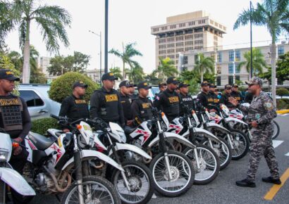PN captura a seis personas vinculadas a robo, posesión ilegal de armas y evasión de la justicia