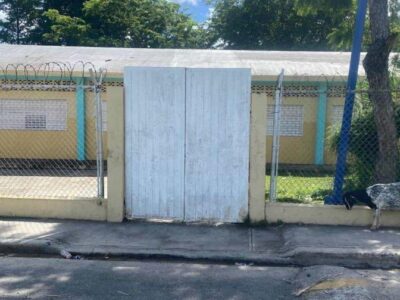 Dos Profesores Acusados de Abuso Sexual en Escuela de Quisqueya: Investigan Denuncia de Estudiante de 13 Años