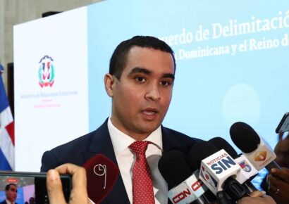 Saquean la embajada dominicana en Ecuador