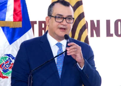 El Senado reelige a Román Jáquez como presidente de la JCE