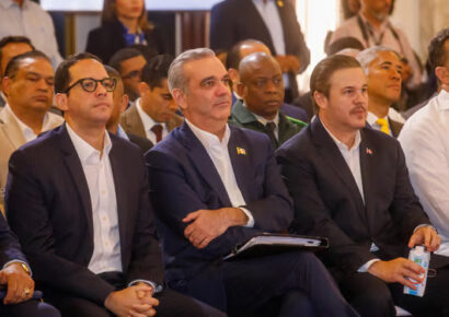 Gobierno reduce burocracia y ahorra más de 60 mil millones