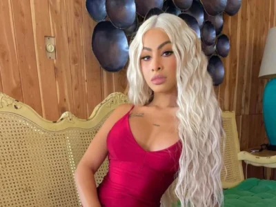 Juan Luis Guerra Regala Tenis “Bachata Rosa” a Yailin «La Más Viral»