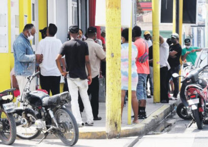 Desde 2019, los hombres lideran la recepción de remesas en RD