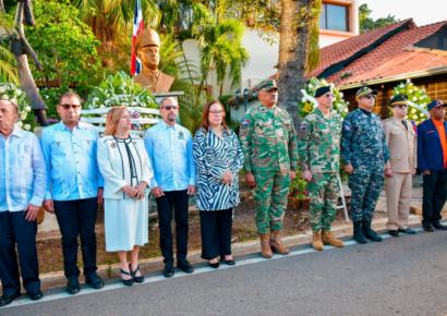 Conmemoran el 59 Aniversario de la Batalla del Hotel Matum en Santiago