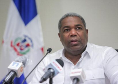 PLD exige transparencia en la entrega del Bono Navideño 2024 tras controversia con Tony Peña Guaba