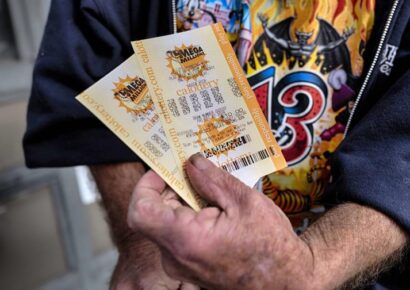 Un boleto ganador de Mega Millions en California se lleva 1,220 millones de dólares